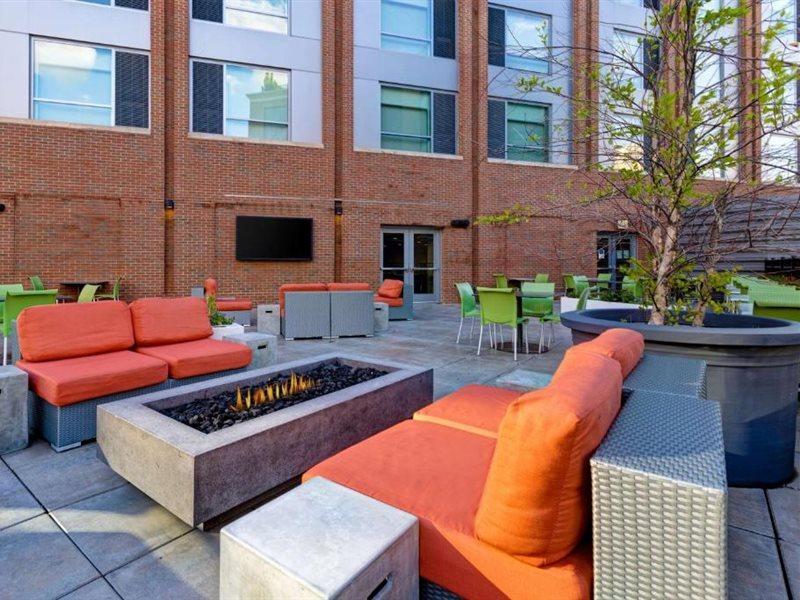 Hyatt Place Bloomington / Normal Exterior foto