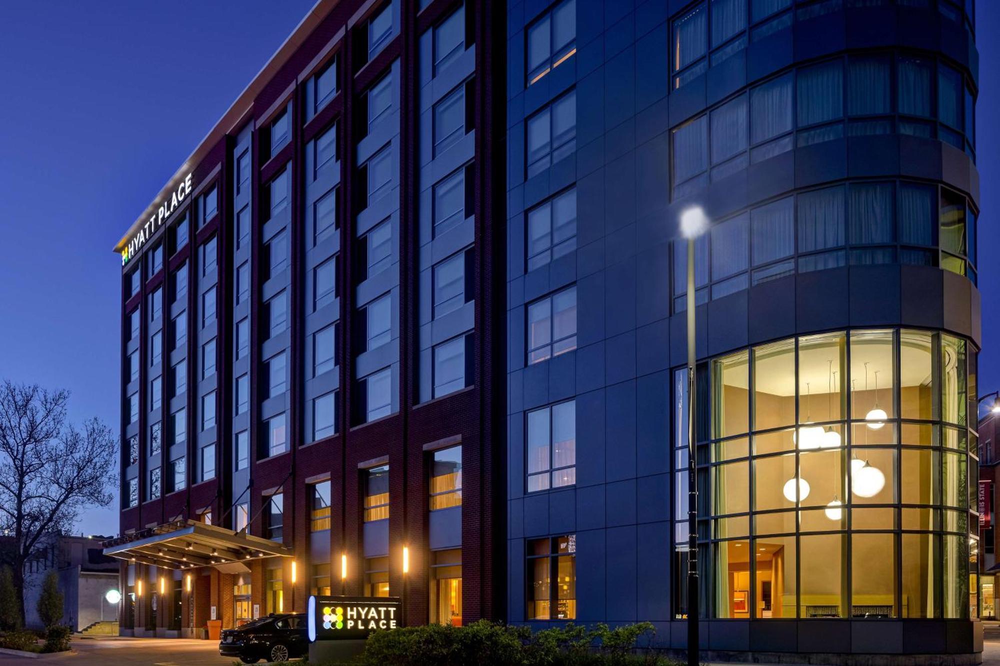 Hyatt Place Bloomington / Normal Exterior foto