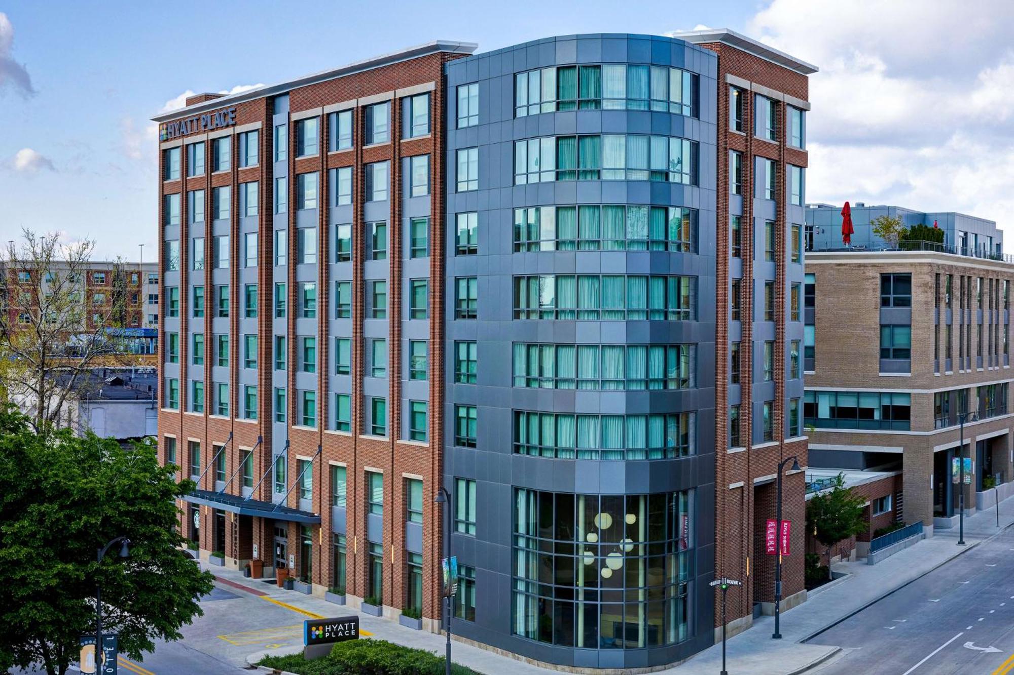 Hyatt Place Bloomington / Normal Exterior foto
